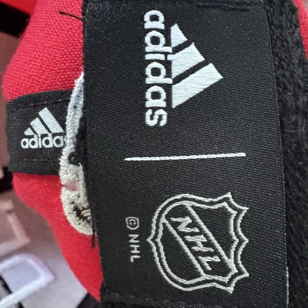 New Jersey Devils Hat Cap Fitted Mens Red NHL Hockey Team Adidas Flat Brim